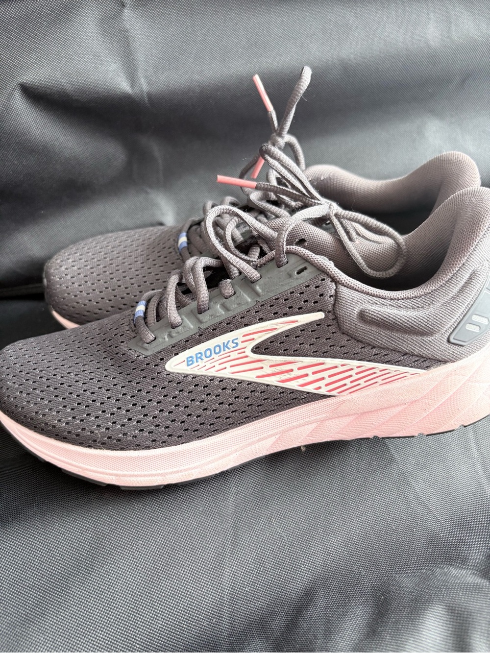 Brooks Women's Black and Pink Athletic Running Shoes